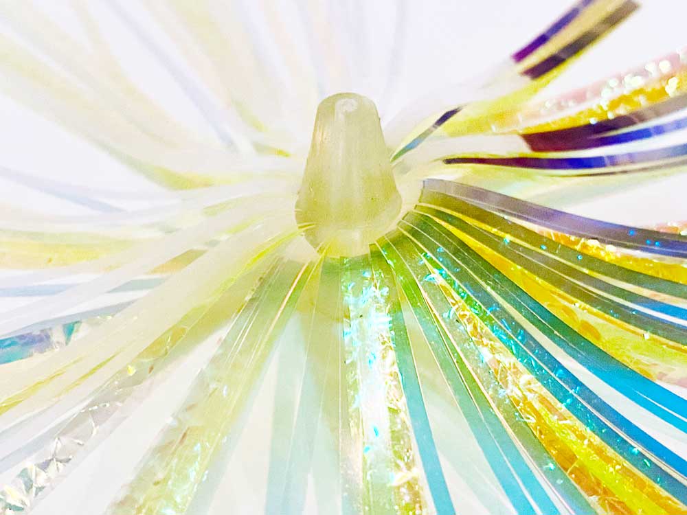2.5gram Mylar Duster Chartreuse Crinkle Flash 4-1/2" - close up of clear acrylic head