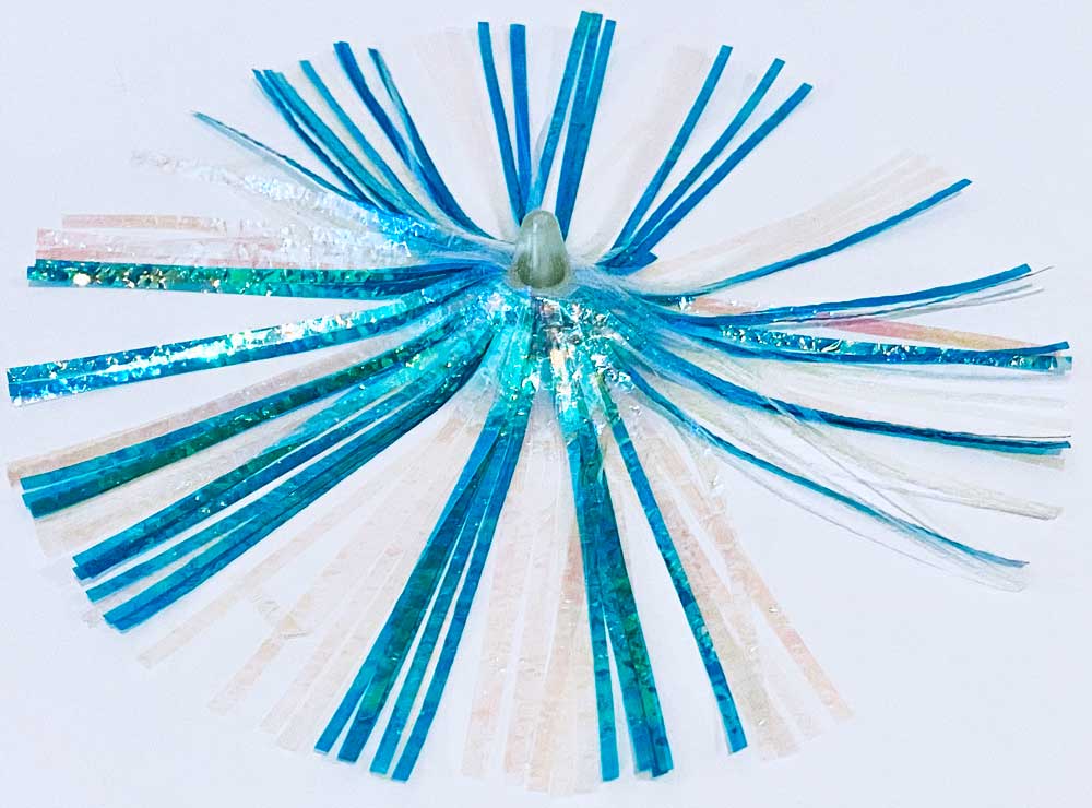 Mylar Duster Lure 4.5" Pearl Light Green Crinkle - overhead view